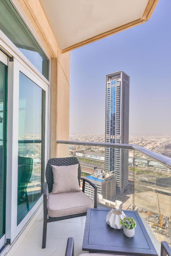 Appartamento Lofts - Downtown Luxury - 5 Min Walk To Dubai Fountain! Esterno foto