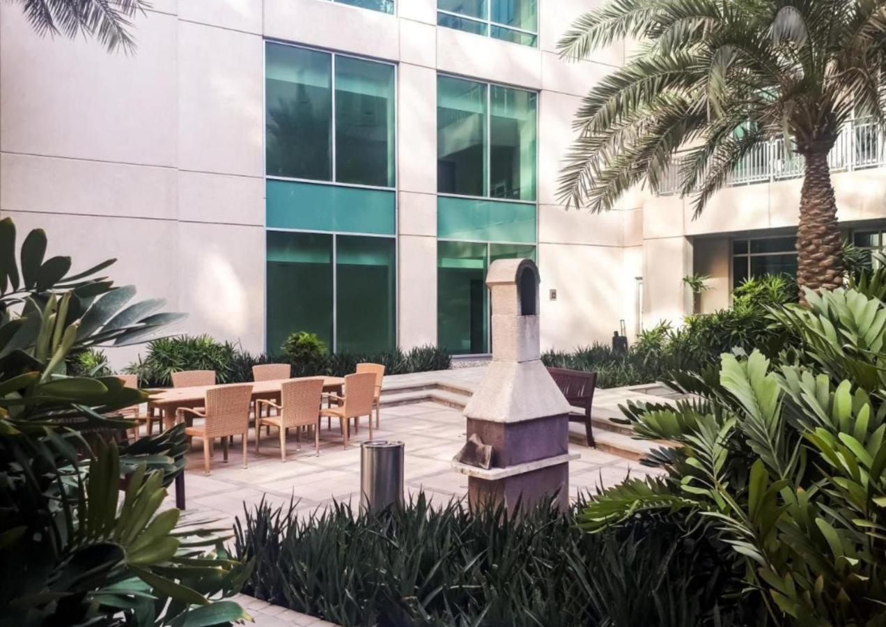 Appartamento Lofts - Downtown Luxury - 5 Min Walk To Dubai Fountain! Esterno foto